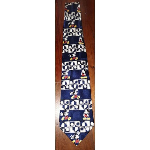 Atlas Design for Disney, Göteborg SWEDEN, Classic  Mickey Mouse print 100% Silk - Picture 1 of 5